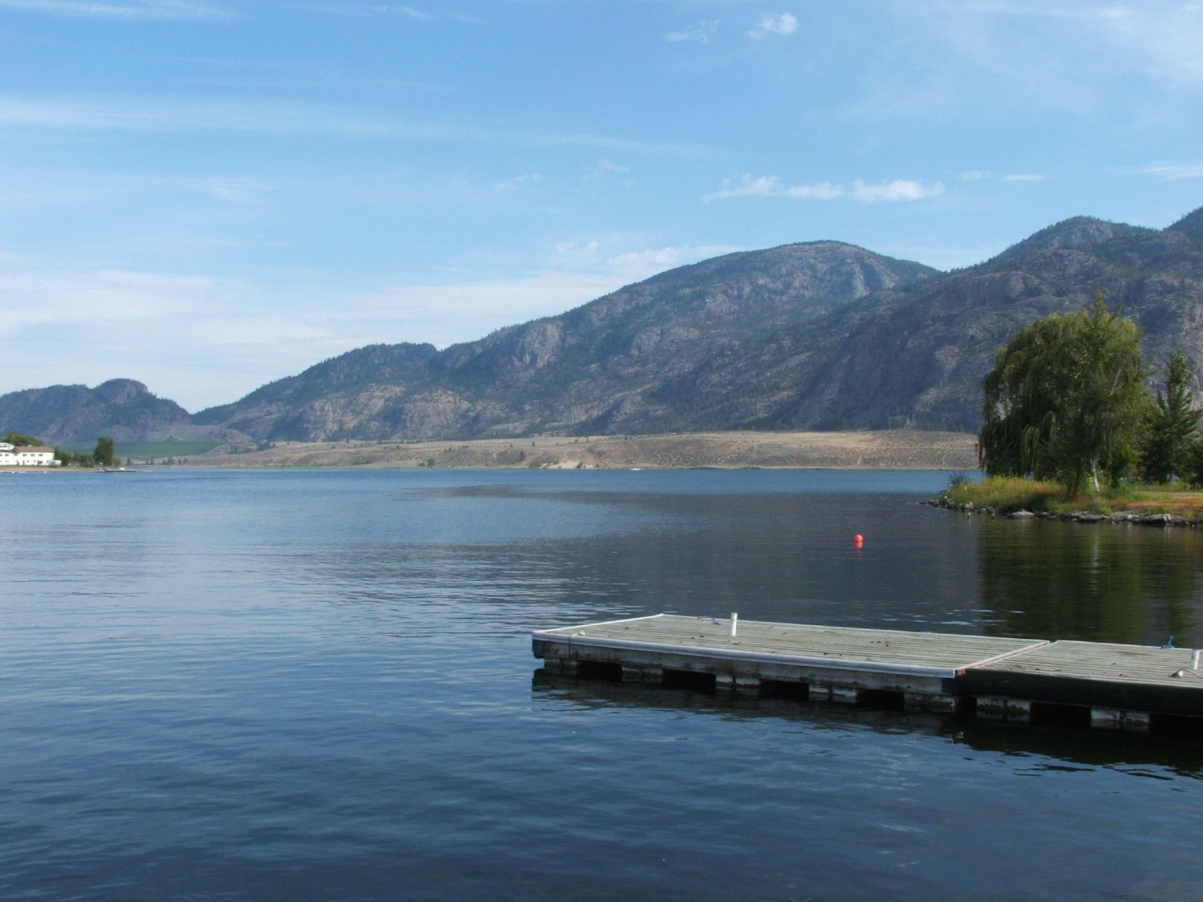 Holiday Inn Hotel & Suites Osoyoos By Ihg Exterior foto